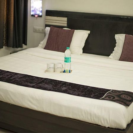 Aura Suites Gurgaon Esterno foto