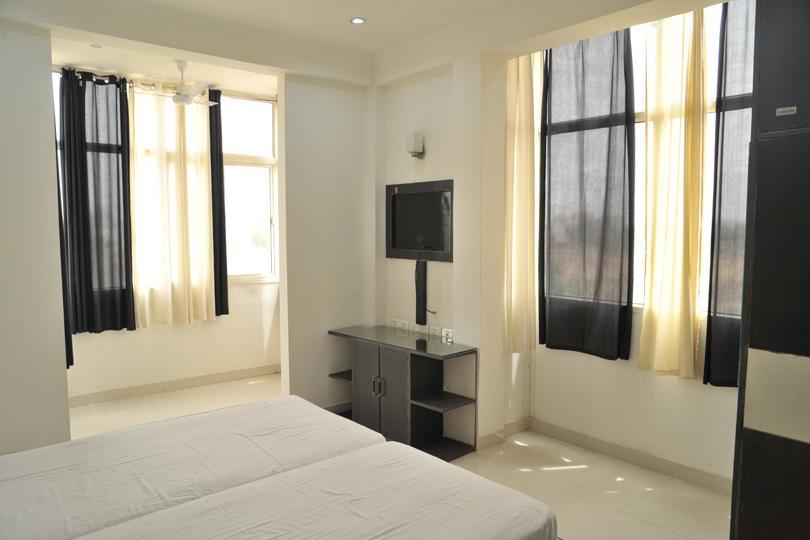 Aura Suites Gurgaon Esterno foto