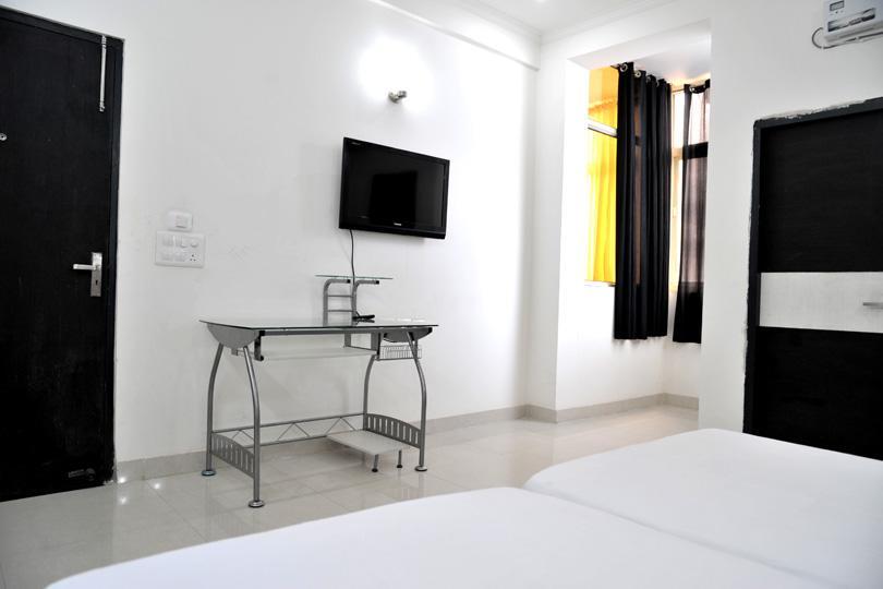 Aura Suites Gurgaon Esterno foto